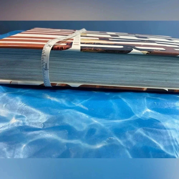 Metal Gear Solid - Deluxe Edition - New, Beautiful, Epic - 556 Pages - Very Rare - Picture 2 of 14